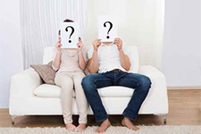 Un couple se pose plein de questions